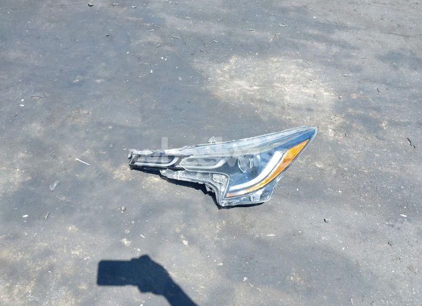 Photo 12 of 2020 Toyota Corolla SE 6MT (VIN 5YFM4RCE4LP048936)