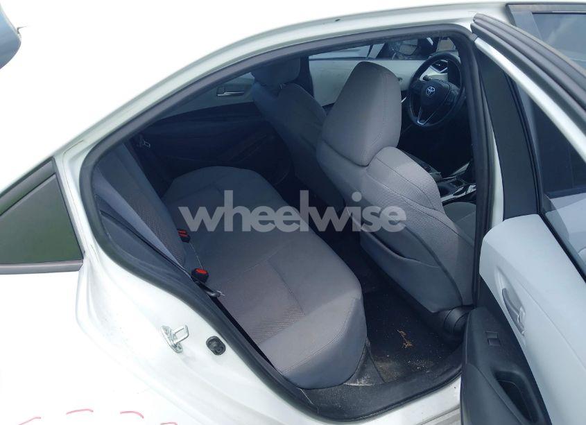 Photo 8 of 2020 Toyota Corolla SE 6MT (VIN 5YFM4RCE7LP054553)