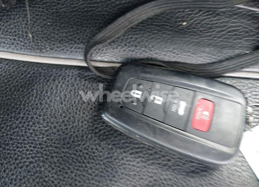 Photo 11 of 2022 Toyota Corolla SE (VIN 5YFP4MCE2NP108683)