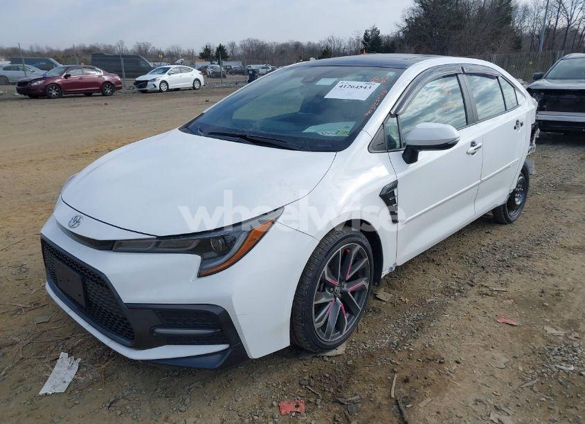 Photo 2 of 2022 Toyota Corolla SE (VIN 5YFP4MCE2NP108683)