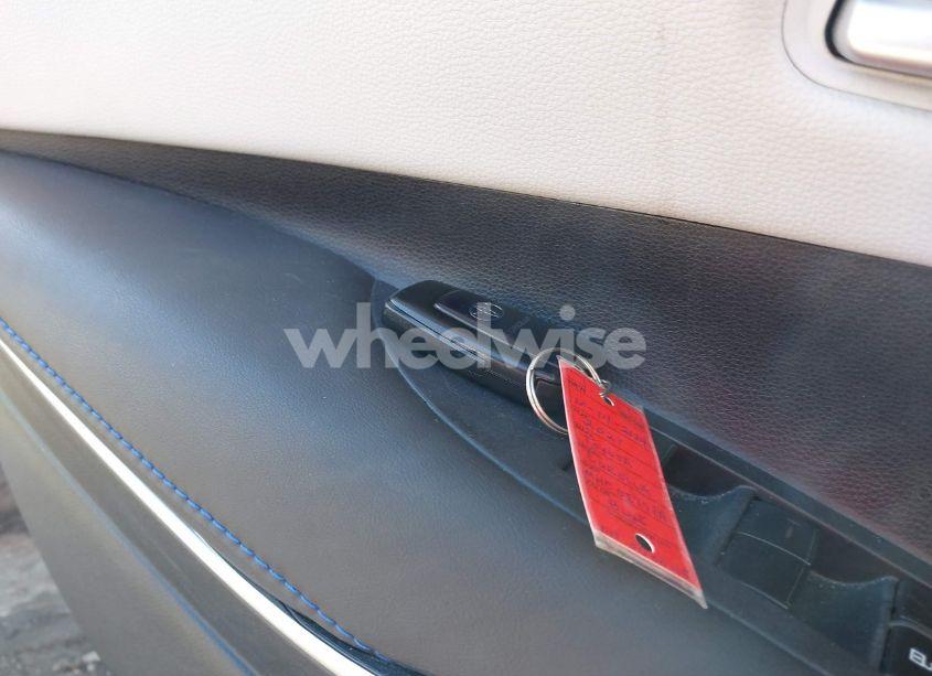 Photo 11 of 2021 Toyota Corolla SE (VIN 5YFP4MCE5MP060045)