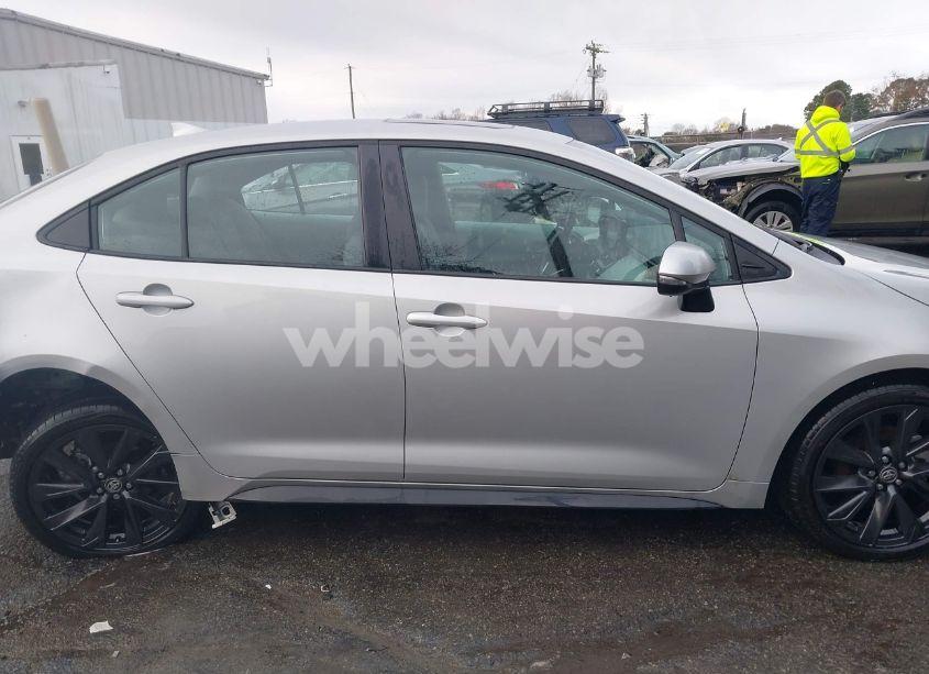 Photo 13 of 2023 Toyota Corolla SE (VIN 5YFP4MCE5PP165575)