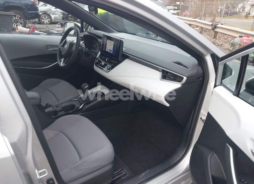 Photo 5 of 2023 Toyota Corolla SE (VIN 5YFP4MCE5PP165575)