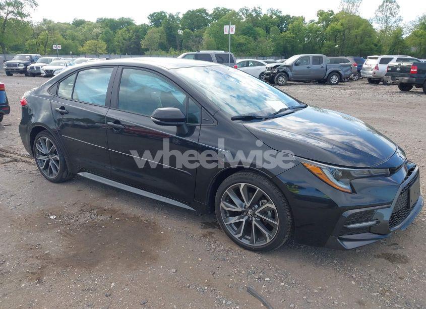 2021 Toyota Corolla SE (VIN 5YFP4MCE6MP092552) main photo