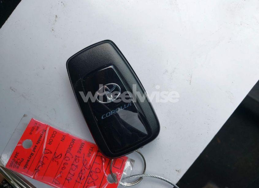 Photo 11 of 2021 Toyota Corolla SE (VIN 5YFP4MCE6MP092552)