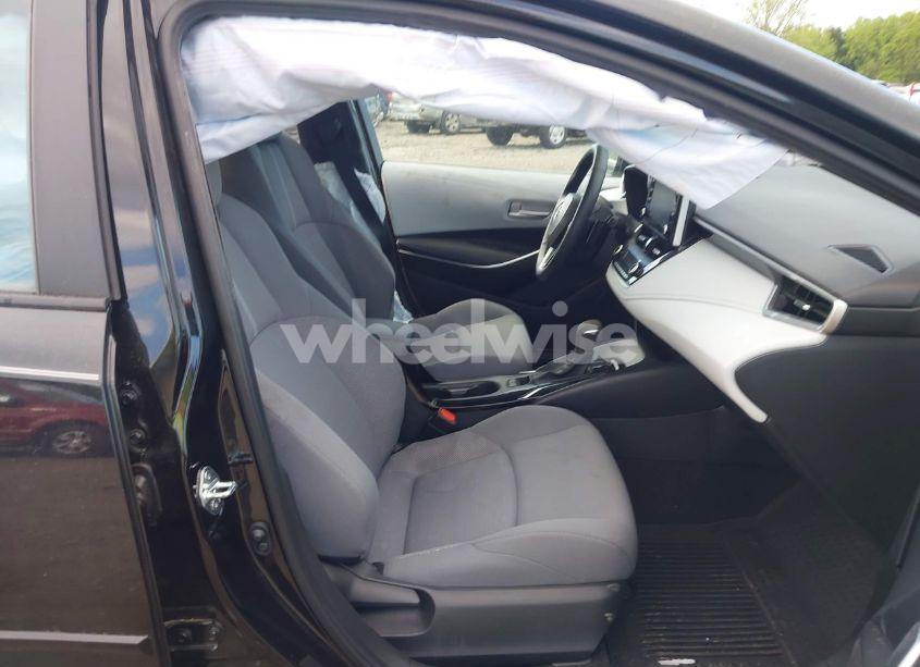 Photo 5 of 2021 Toyota Corolla SE (VIN 5YFP4MCE6MP092552)