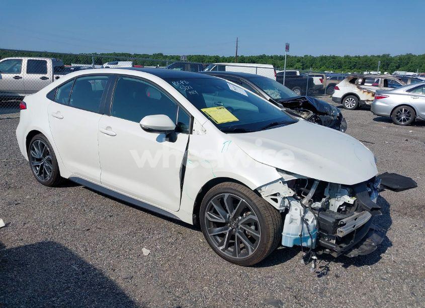 2021 Toyota Corolla SE (VIN 5YFP4MCE7MP071175) main photo
