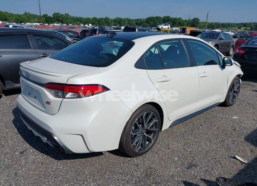 Photo 4 of 2021 Toyota Corolla SE (VIN 5YFP4MCE7MP071175)