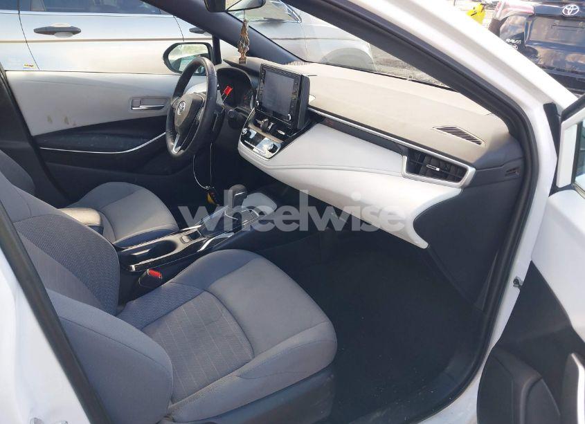 Photo 5 of 2022 Toyota Corolla SE (VIN 5YFP4MCE7NP133031)