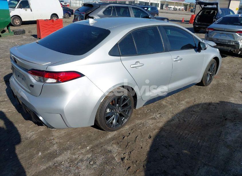 Photo 4 of 2024 Toyota Corolla SE (VIN 5YFP4MCE7RP175270)