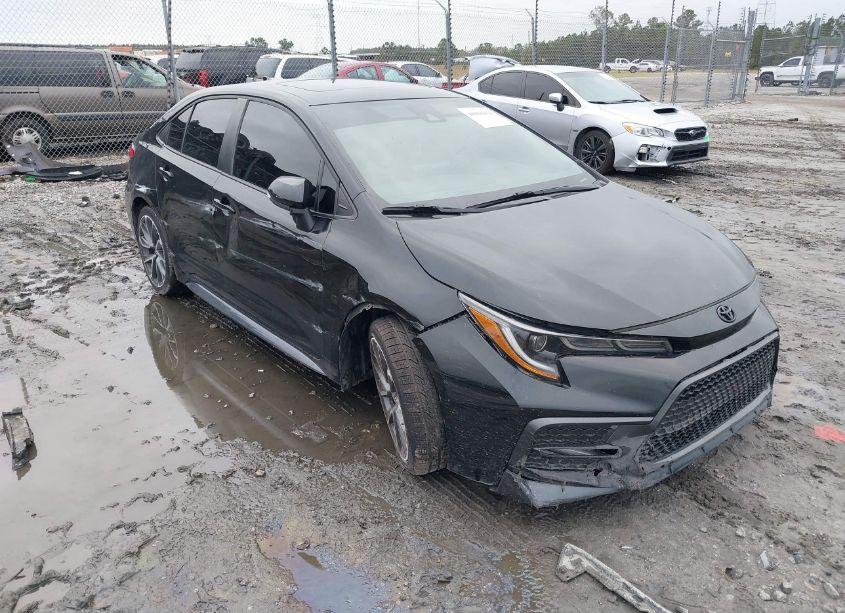 2022 Toyota Corolla SE (VIN 5YFP4MCE9NP108910) main photo