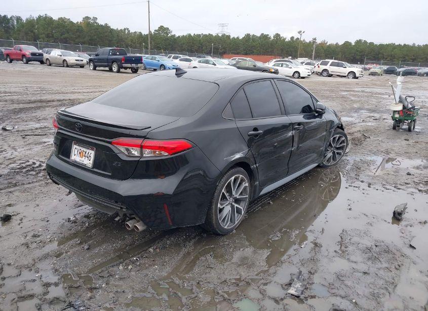 Photo 4 of 2022 Toyota Corolla SE (VIN 5YFP4MCE9NP108910)