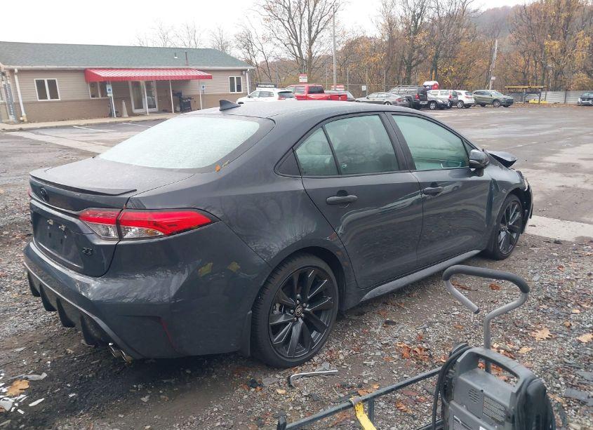 Photo 4 of 2024 Toyota Corolla SE (VIN 5YFP4MCE9RP203649)