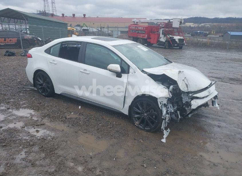 2024 Toyota Corolla SE (VIN 5YFP4MCE9RP210472) main photo