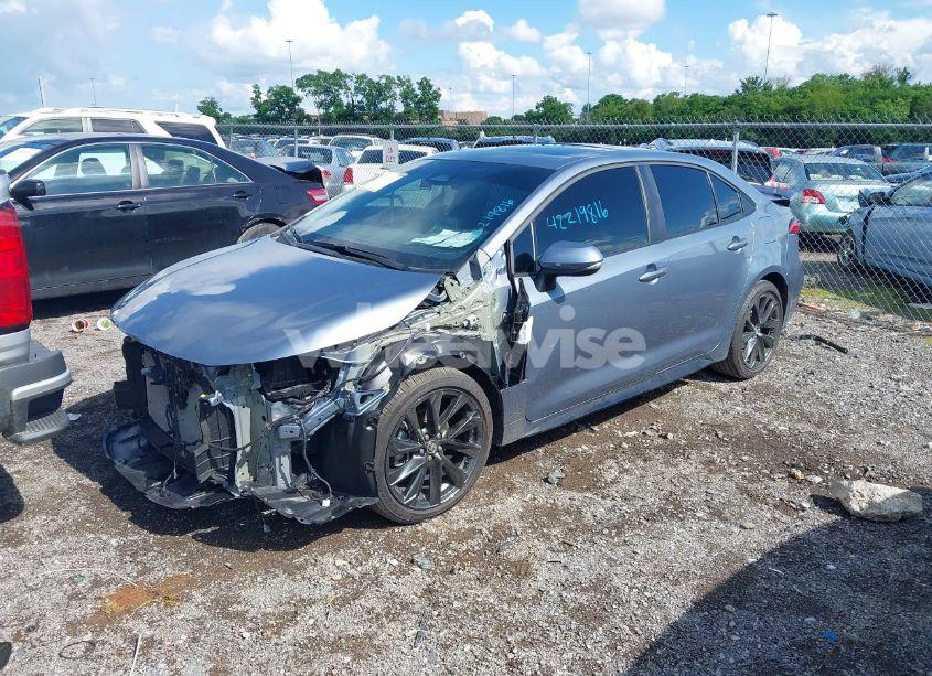 Photo 2 of 2025 Toyota Corolla SE (VIN 5YFP4MCE9SP219002)