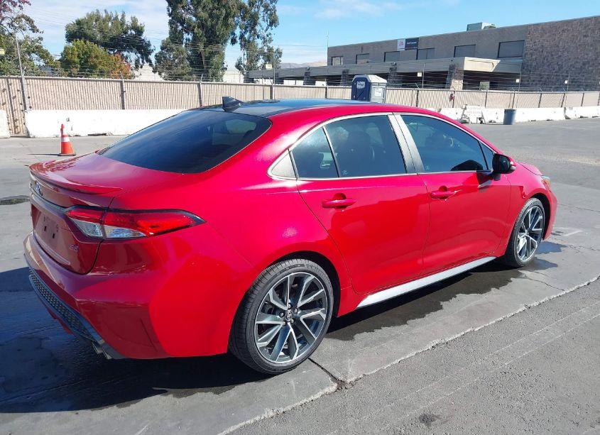 Photo 4 of 2021 Toyota Corolla SE (VIN 5YFP4MCEXMP071302)
