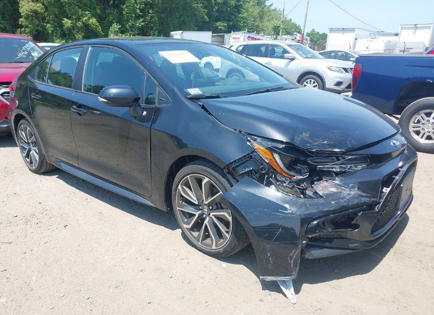 2020 Toyota Corolla SE (VIN 5YFP4RCE2LP050004) main photo