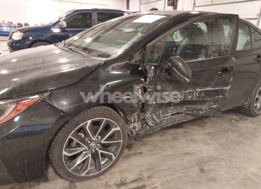 Photo 6 of 2020 Toyota Corolla SE (VIN 5YFP4RCE4LP041532)