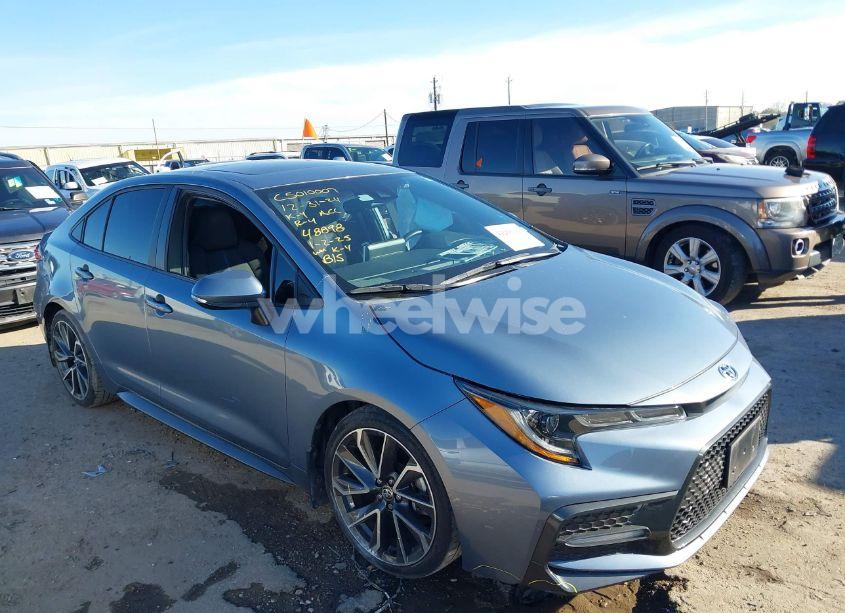 2020 Toyota Corolla SE (VIN 5YFP4RCE5LP013822) main photo