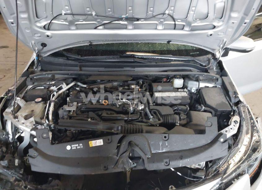 Photo 10 of 2020 Toyota Corolla SE (VIN 5YFP4RCE8LP054171)