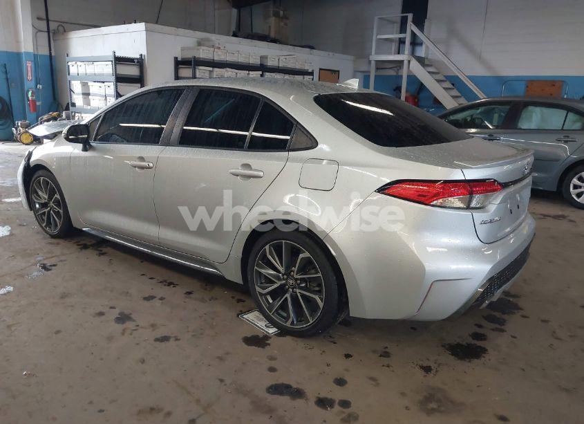 Photo 3 of 2020 Toyota Corolla SE (VIN 5YFP4RCE8LP054171)