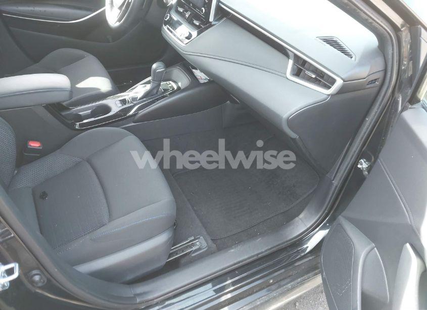 Photo 5 of 2020 Toyota Corolla SE (VIN 5YFP4RCE9LP009370)