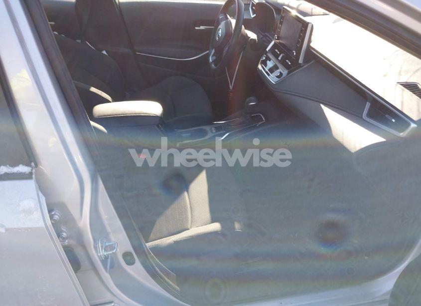 Photo 5 of 2020 Toyota Corolla SE (VIN 5YFP4RCE9LP023964)