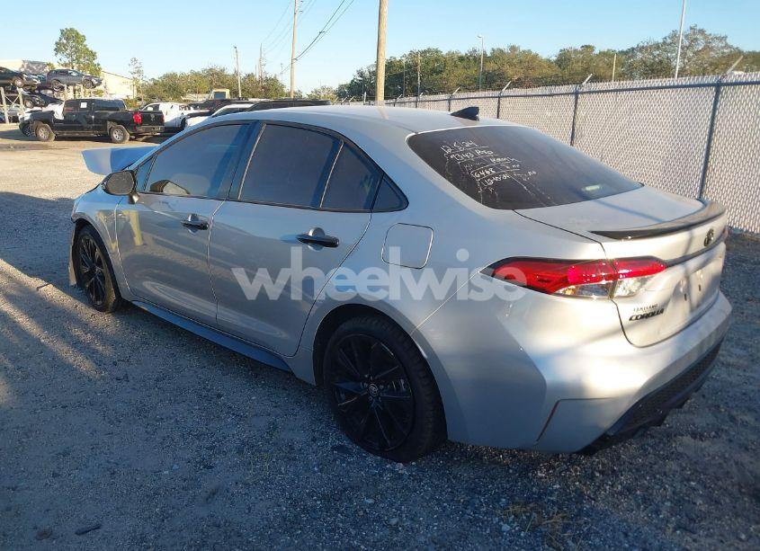 Photo 3 of 2021 Toyota Corolla SE NIGHTSHADE EDITION (VIN 5YFS4MCE0MP076468)