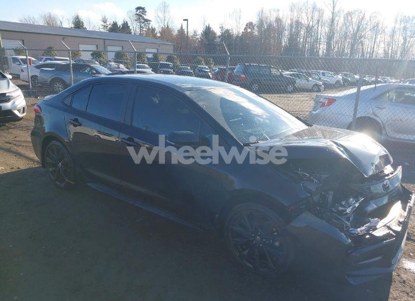 2021 Toyota Corolla SE NIGHTSHADE EDITION (VIN 5YFS4MCE0MP087504) main photo