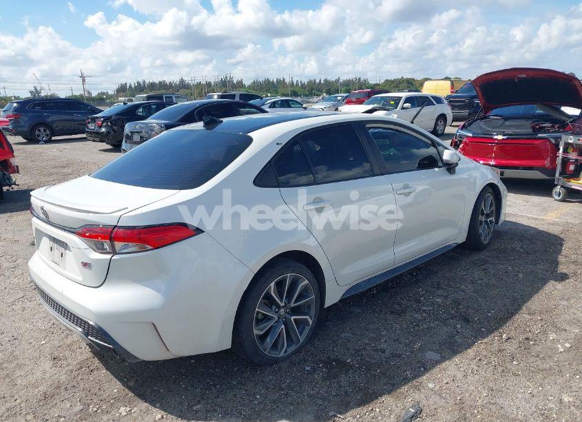 Photo 4 of 2021 Toyota Corolla SE (VIN 5YFS4MCE0MP090497)