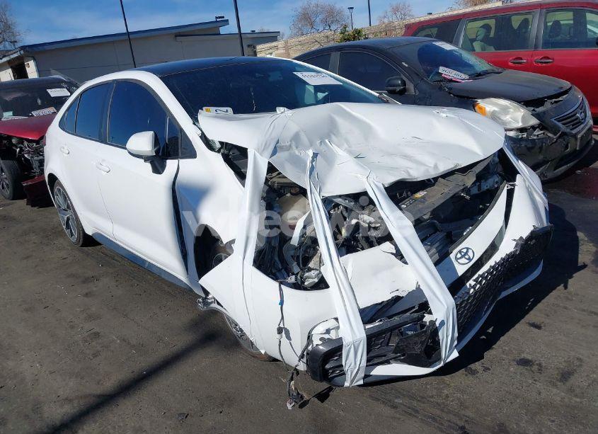 2022 Toyota Corolla SE (VIN 5YFS4MCE0NP104464) main photo