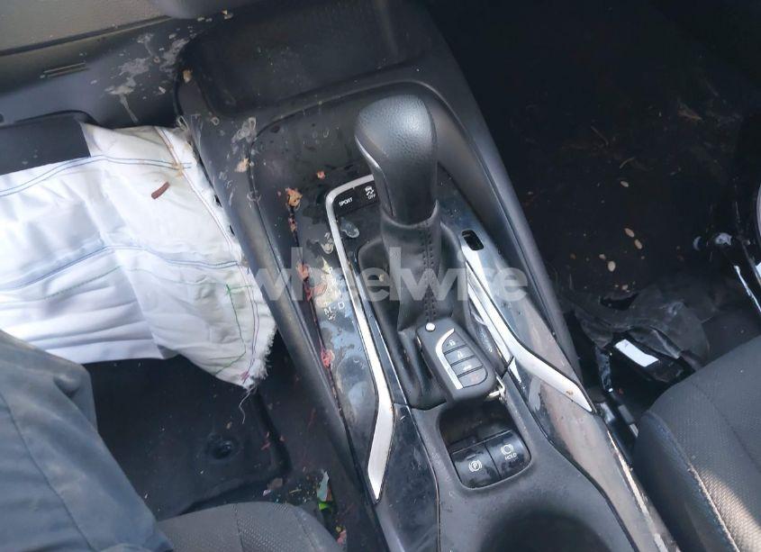 Photo 11 of 2022 Toyota Corolla SE (VIN 5YFS4MCE0NP104464)