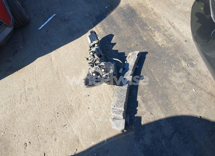 Photo 12 of 2022 Toyota Corolla SE (VIN 5YFS4MCE0NP104464)