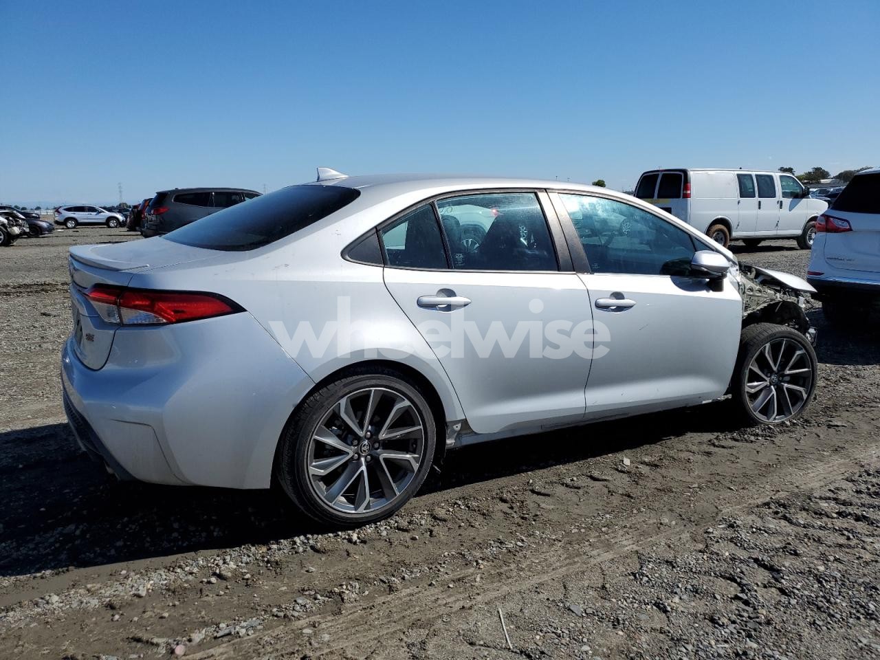 Photo 3 of 2022 TOYOTA COROLLA SE (VIN 5YFS4MCE0NP112368)