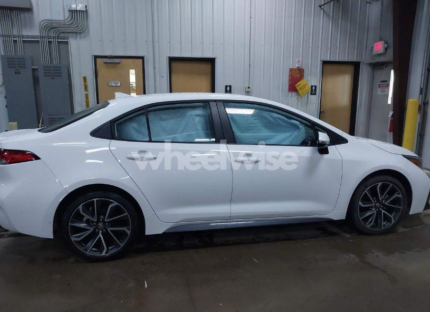 Photo 13 of 2022 Toyota Corolla SE (VIN 5YFS4MCE0NP128392)