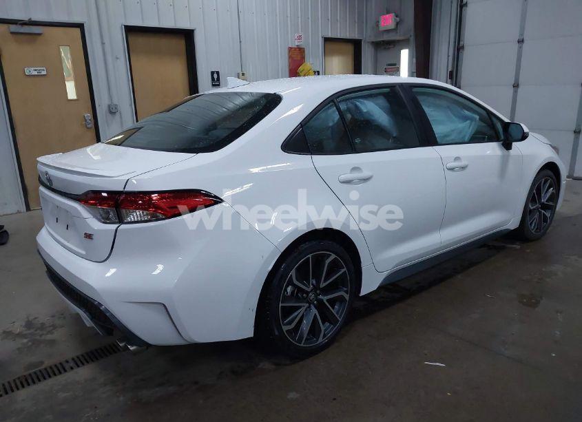 Photo 4 of 2022 Toyota Corolla SE (VIN 5YFS4MCE0NP128392)