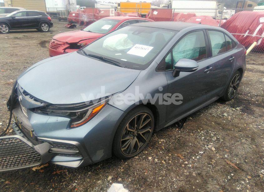 Photo 2 of 2022 Toyota Corolla SE (VIN 5YFS4MCE0NP129039)