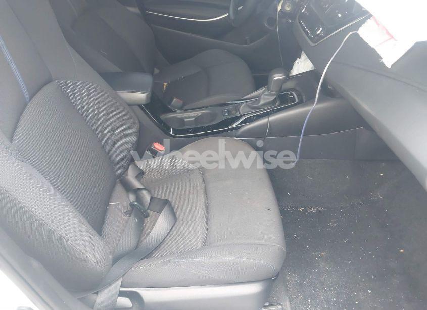 Photo 5 of 2022 Toyota Corolla SE (VIN 5YFS4MCE0NP138243)