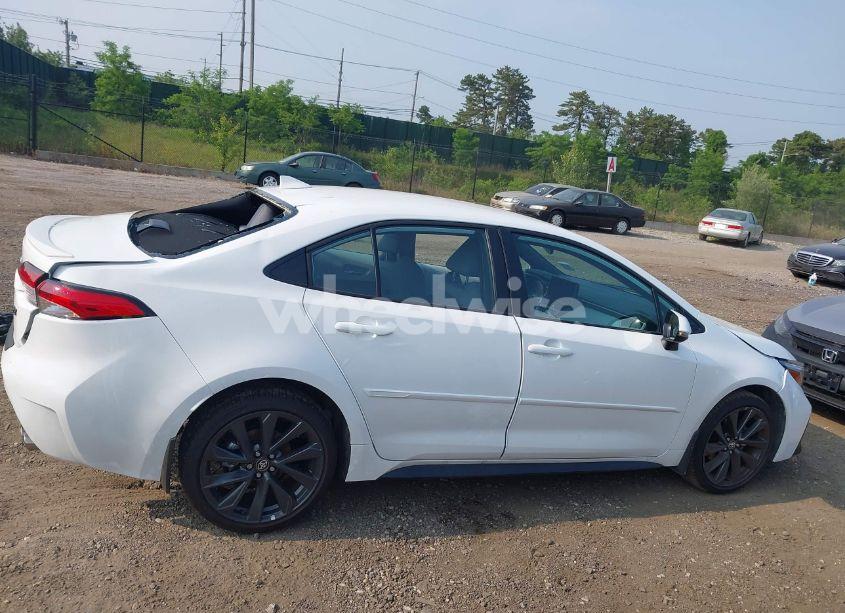 Photo 13 of 2025 Toyota Corolla SE (VIN 5YFS4MCE0SP231386)