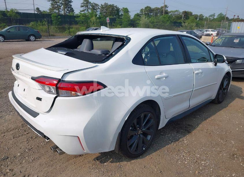 Photo 4 of 2025 Toyota Corolla SE (VIN 5YFS4MCE0SP231386)