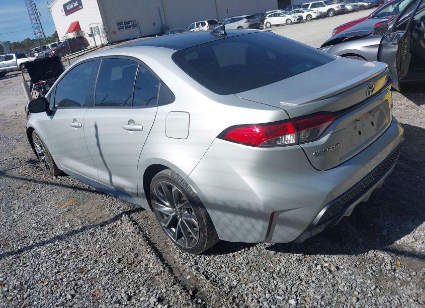 Photo 3 of 2021 Toyota Corolla SE (VIN 5YFS4MCE1MP077953)