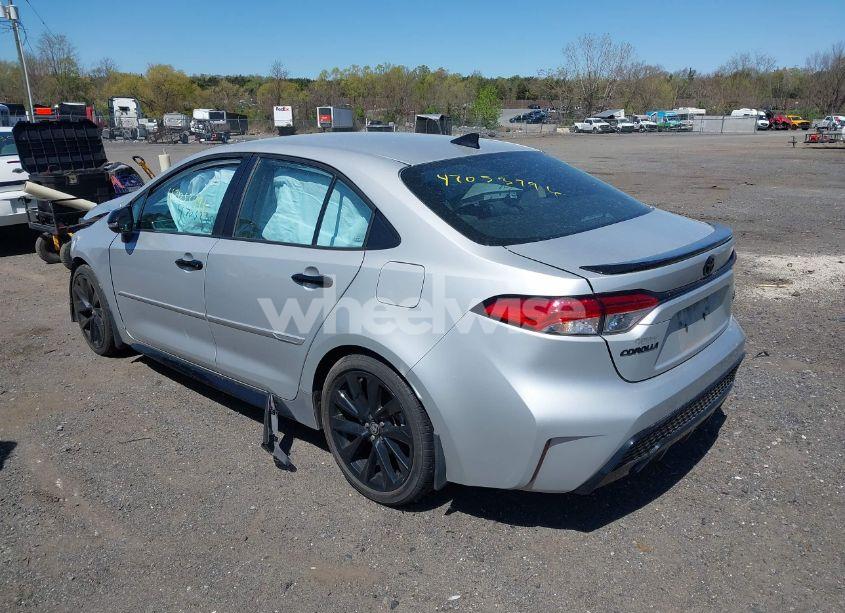 Photo 3 of 2021 Toyota Corolla SE NIGHTSHADE EDITION (VIN 5YFS4MCE1MP081159)