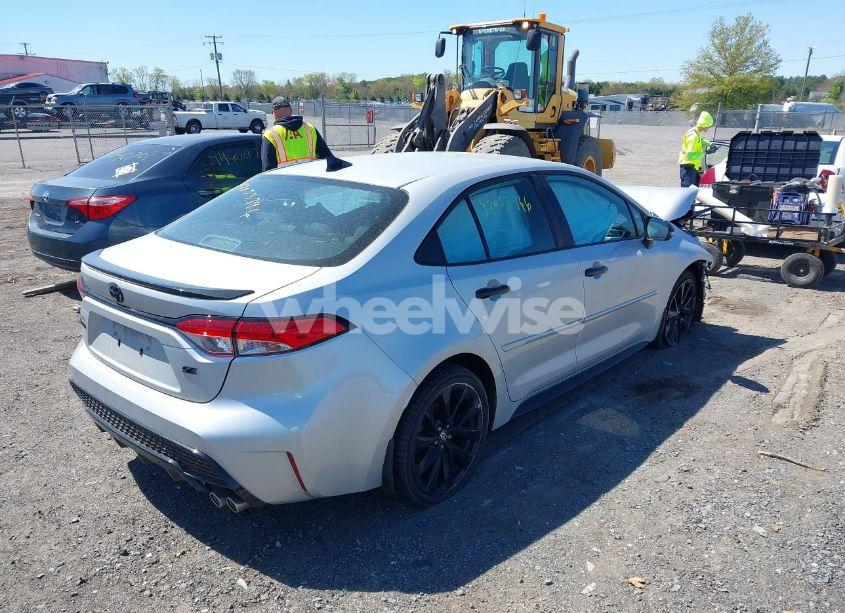 Photo 4 of 2021 Toyota Corolla SE NIGHTSHADE EDITION (VIN 5YFS4MCE1MP081159)