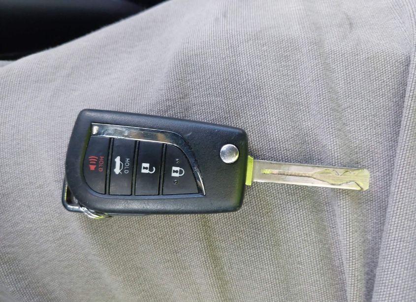 Photo 11 of 2022 Toyota Corolla SE (VIN 5YFS4MCE1NP110659)