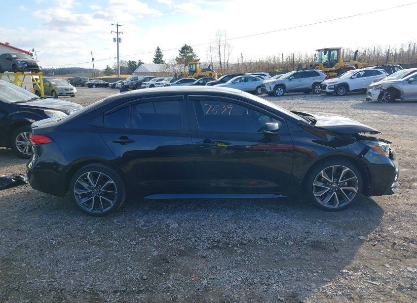 Photo 13 of 2022 Toyota Corolla SE (VIN 5YFS4MCE1NP110659)