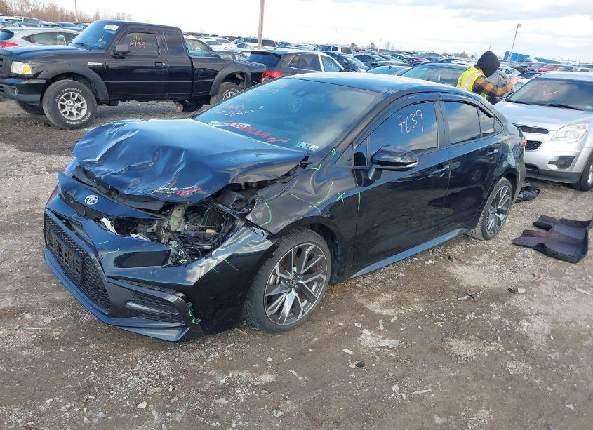 Photo 2 of 2022 Toyota Corolla SE (VIN 5YFS4MCE1NP110659)