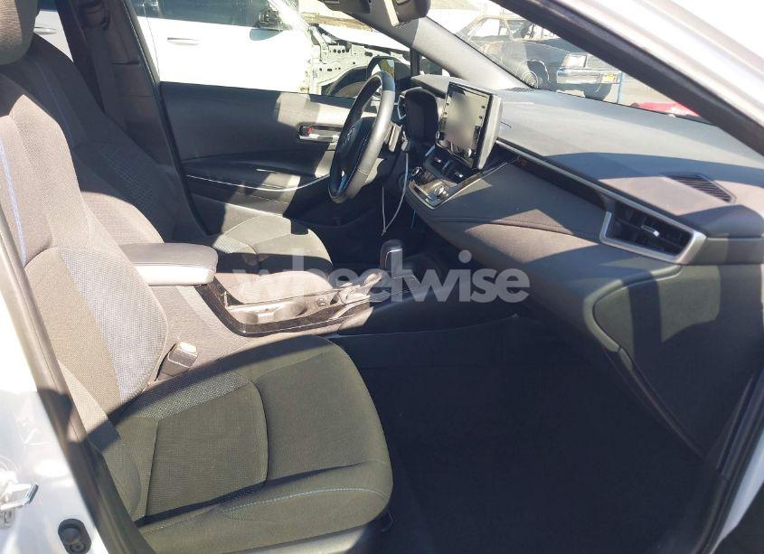 Photo 5 of 2022 Toyota Corolla SE (VIN 5YFS4MCE1NP113075)