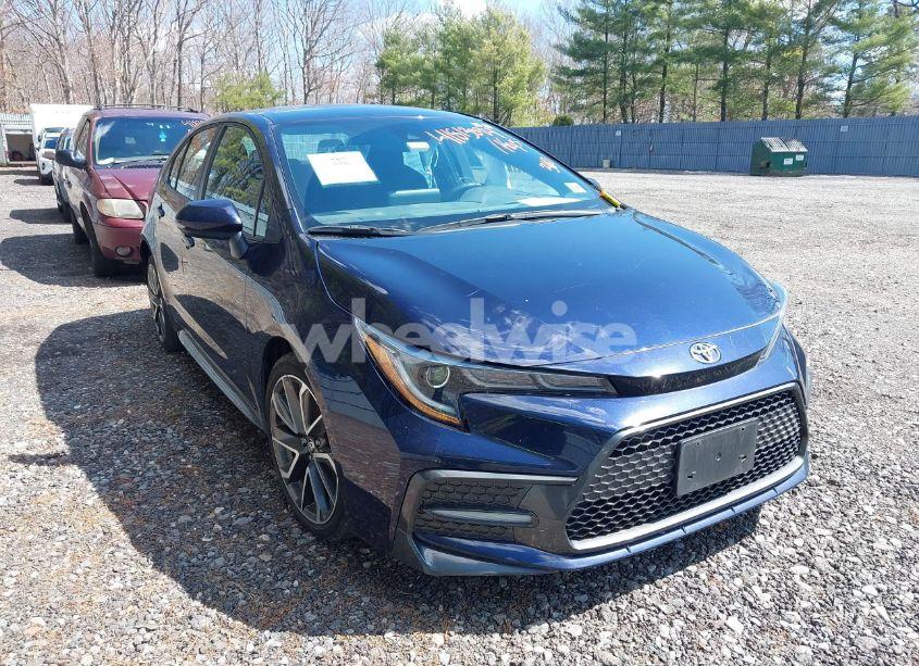 2022 Toyota Corolla SE (VIN 5YFS4MCE1NP114646) main photo