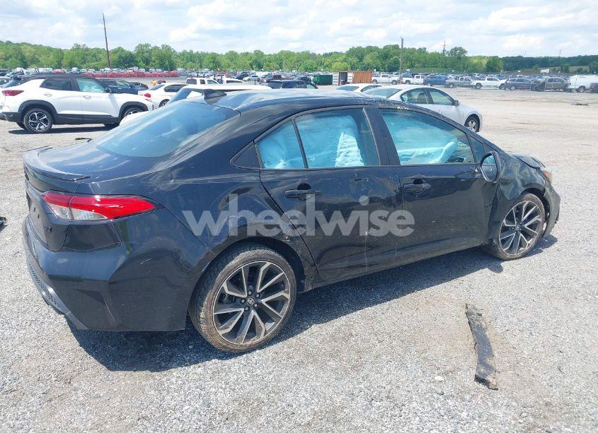 Photo 4 of 2022 Toyota Corolla SE (VIN 5YFS4MCE1NP131155)