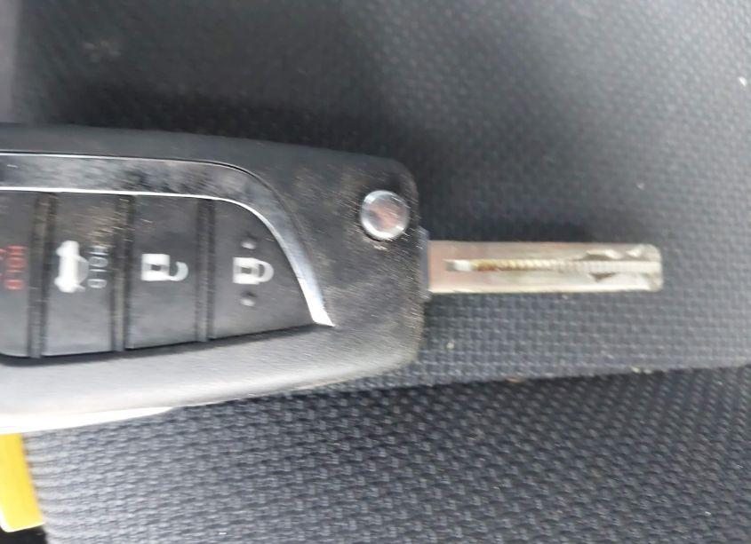 Photo 11 of 2022 Toyota Corolla SE (VIN 5YFS4MCE1NP136372)